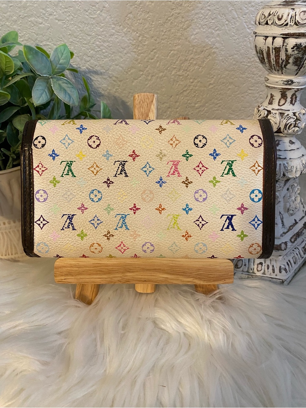 Louis Vuitton Murakami White Long Snap Wallet w/ Chain - Picture 5 of 16